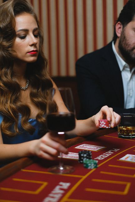 Slot Volatility Explained: Why Big Wins Come With Big Patience