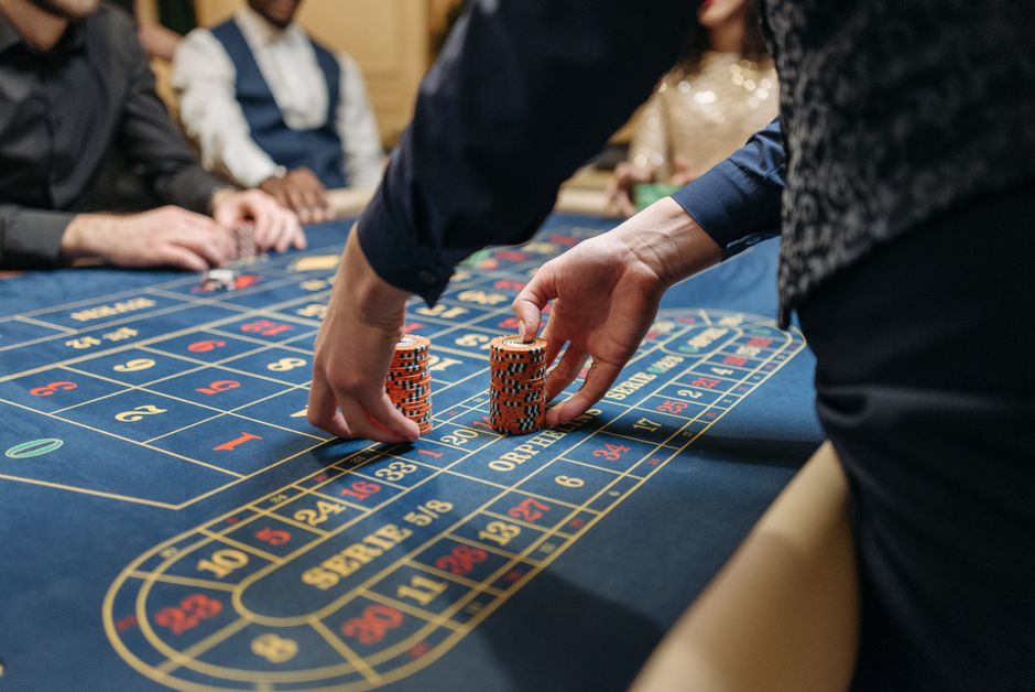 Slot Volatility Explained: Why Your Bankroll Hates High Variance